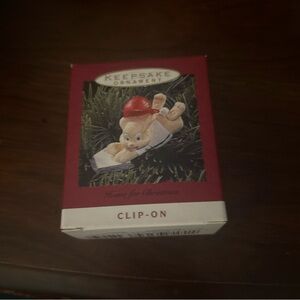 Vtg Hallmark Christmas Ornament Home For Christmas Clip On Bunny Homeplate